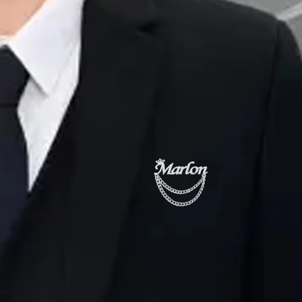 Embroidery Name - เข็มกลัดชื่อสั่งทำพิเศษ รูปมงกุฎ สแตนเลส เครื่องประดับแฟชั่น สำหรับผู้ชาย ผู้หญิง