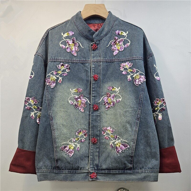 Embroidery Jacket Jeans - เสื้อแจ็คเก็ตยีนส์ปักลายดอกไม้เลื่อมอย่างประณีต สีตัดกัน น้ำเงิน-ดำ ลำลอง คอตั้ง แขนยาว