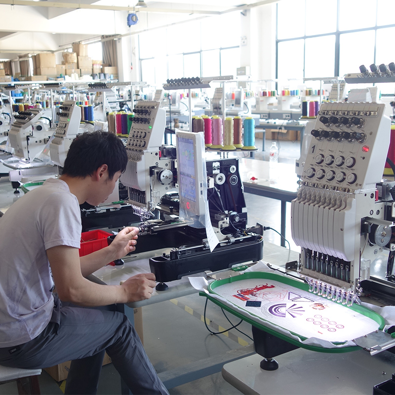 เครื่องปักผ้าอุตสาหกรรมแบบสองห - Embroidery Machine บทวิจารณ์และราคา